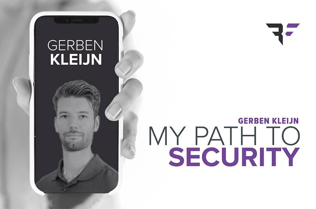 Cell phone being held up with photo of Gerben Kleijn on it