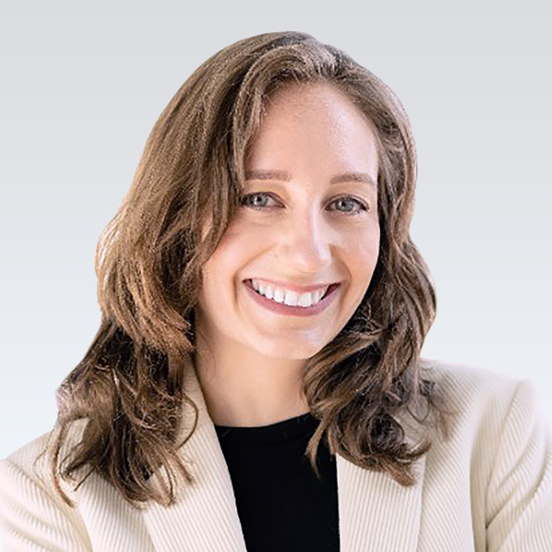 Chloé Messdaghi Headshot
