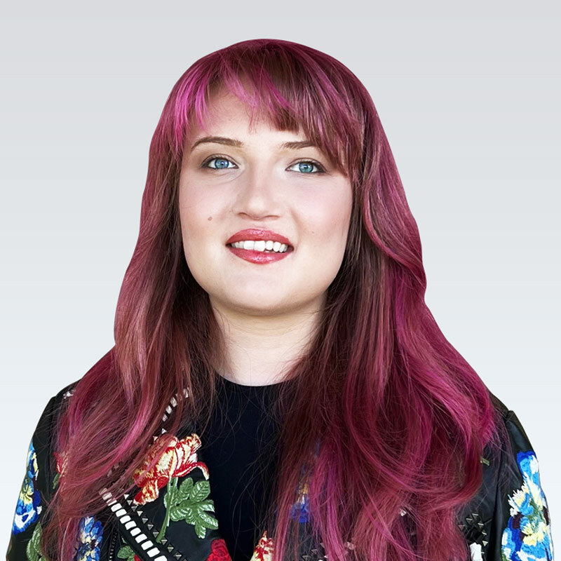 Lindsay Von Tish Headshot
